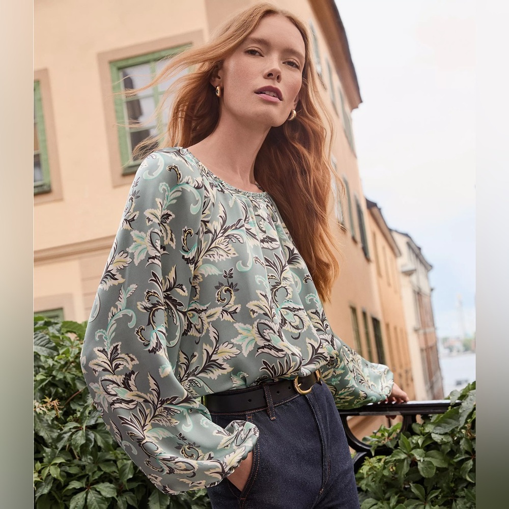 LOFT Sage Green Floral Off-Shoulder Tunic